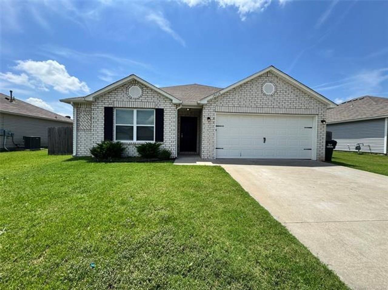 14116 N 74th East Ave - Photo 3 of 35
