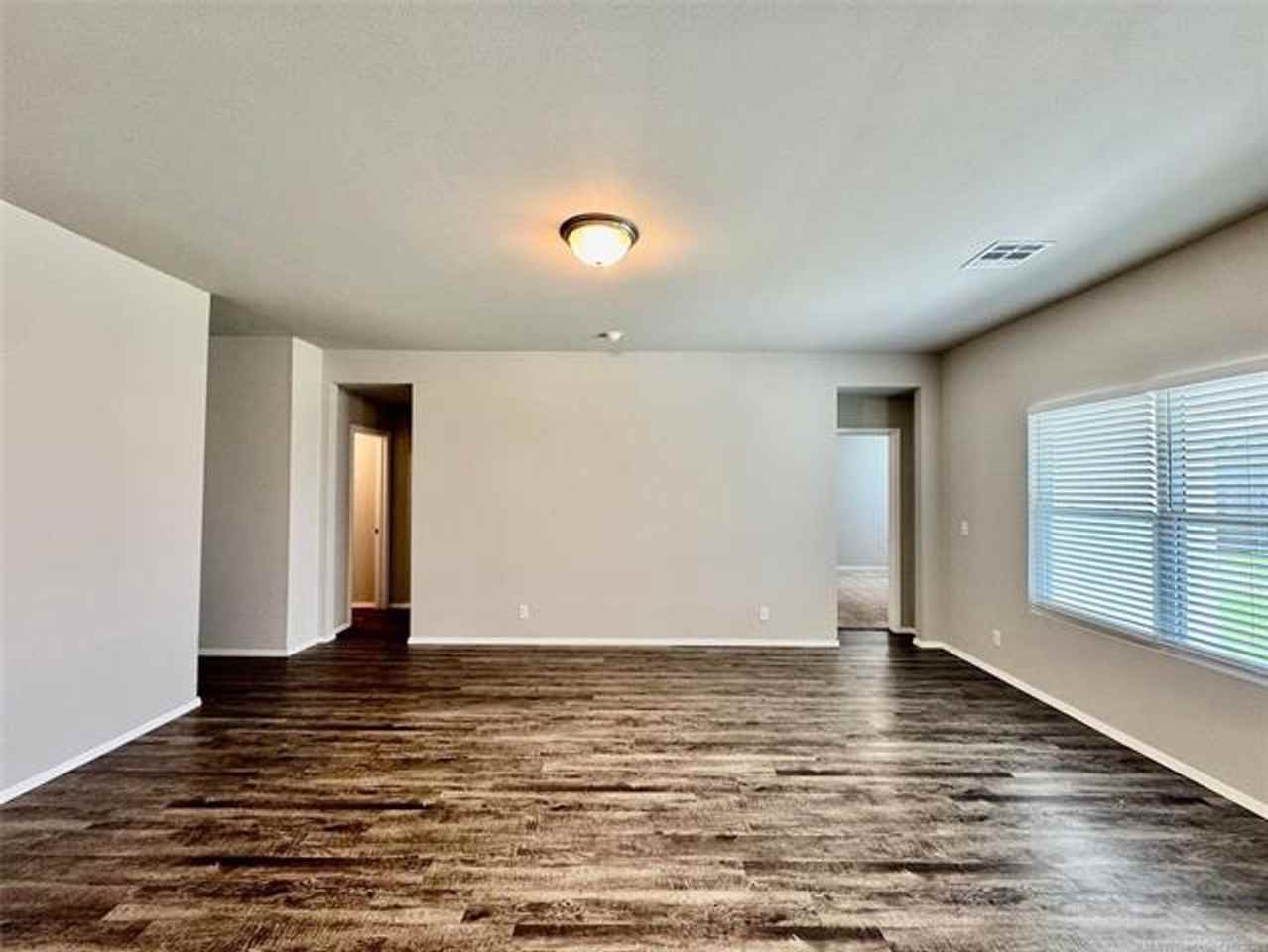 14116 N 74th East Ave - Photo 6 of 35