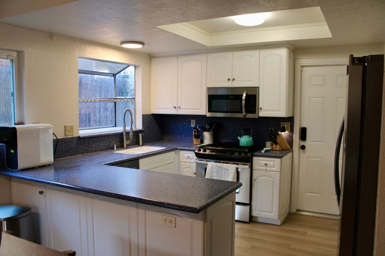 10306 Princess Joann Rd - Photo 3 of 23