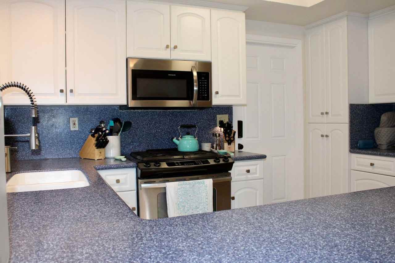 10306 Princess Joann Rd - Photo 4 of 23
