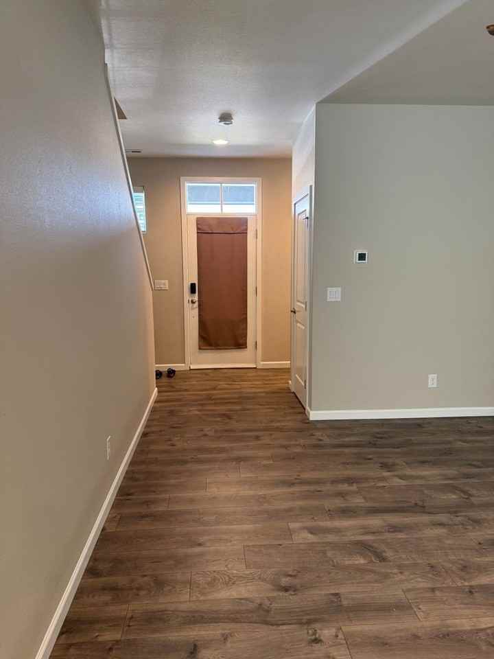 195 Jasmine Ln N - Photo 3 of 26