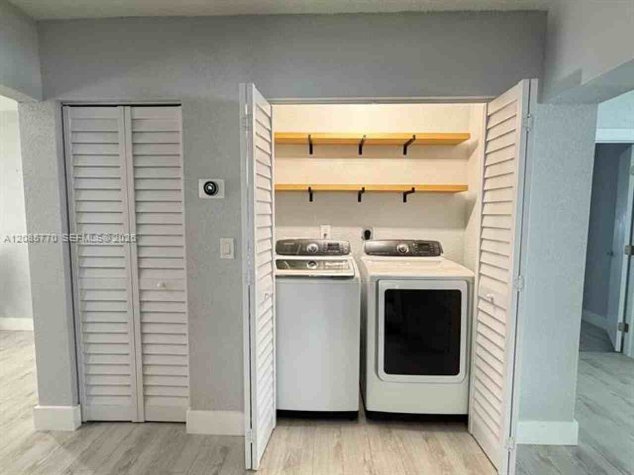 630 Sw 46th Ave #630 - Photo 4 of 15