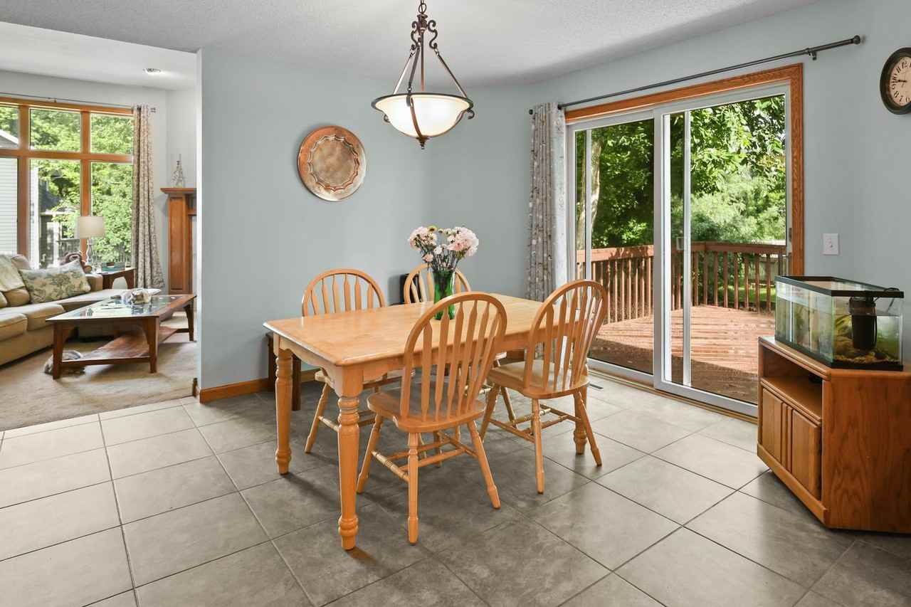 1903 Meadowrose Blvd - Photo 6 of 40