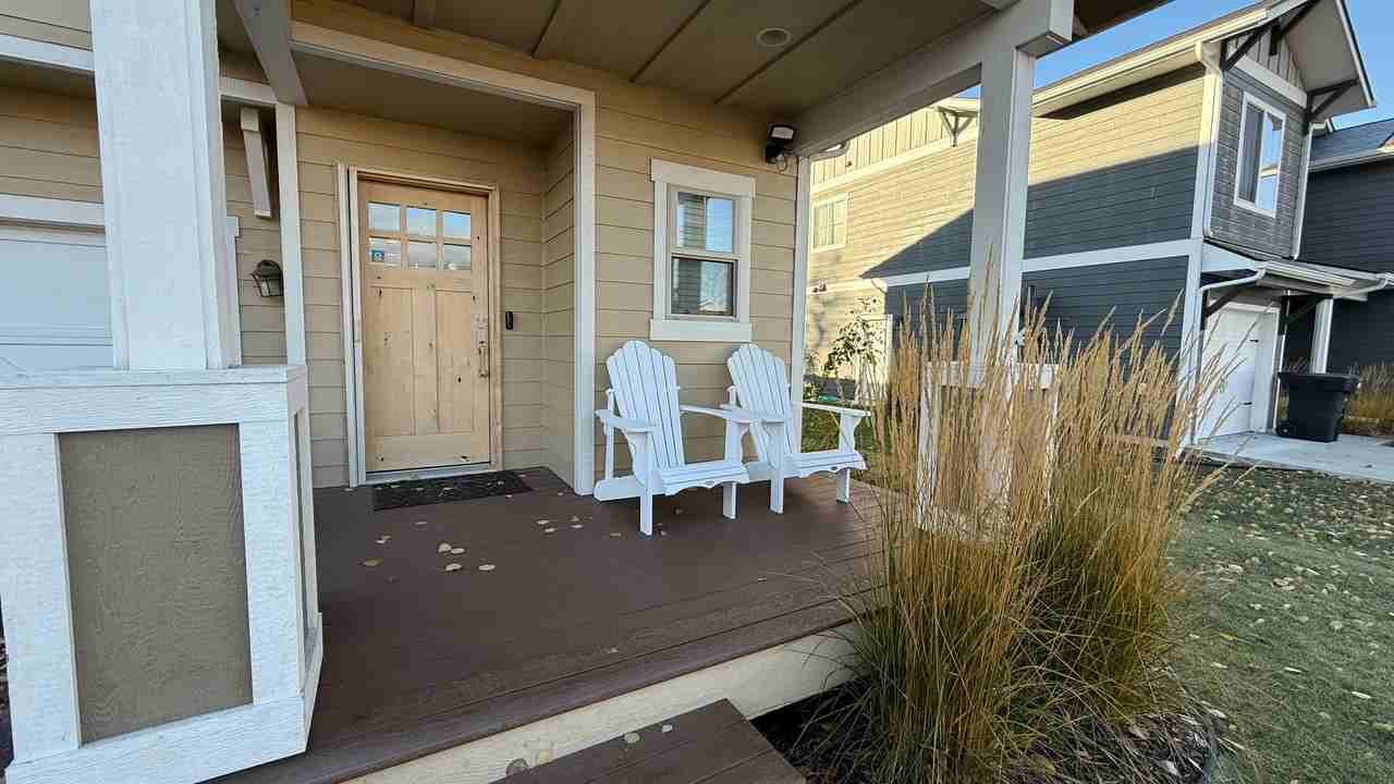 33 Great Northern Dr - Photo 3 of 23