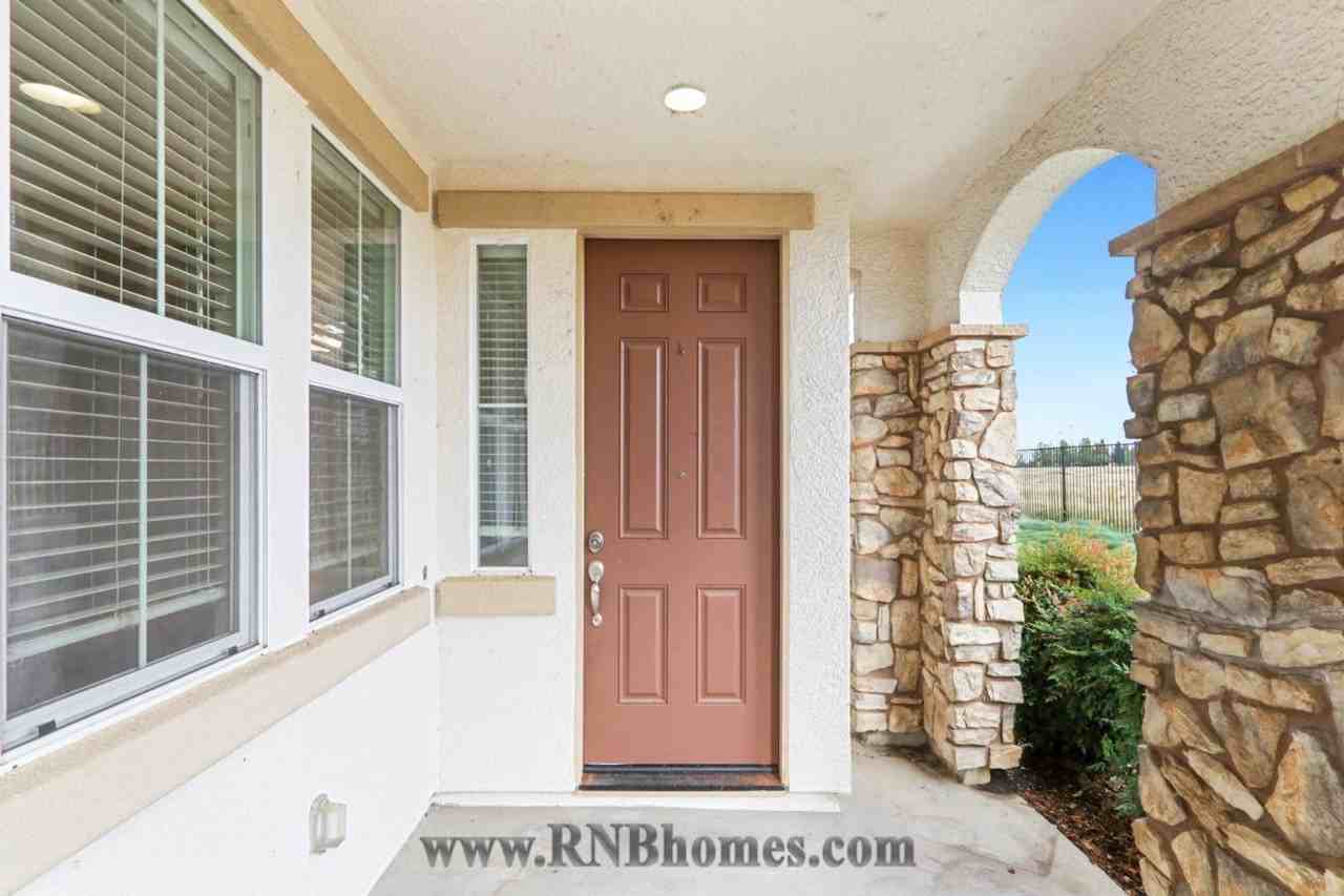 1500 Hudson Cir - Photo 5 of 33
