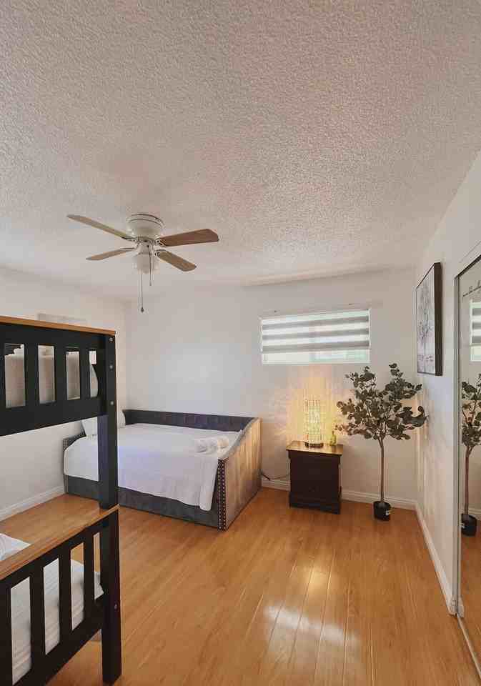 14441 Purdy St - Photo 4 of 11