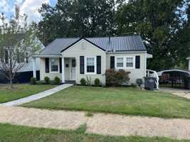 featured image of 2205 Stadium Dr