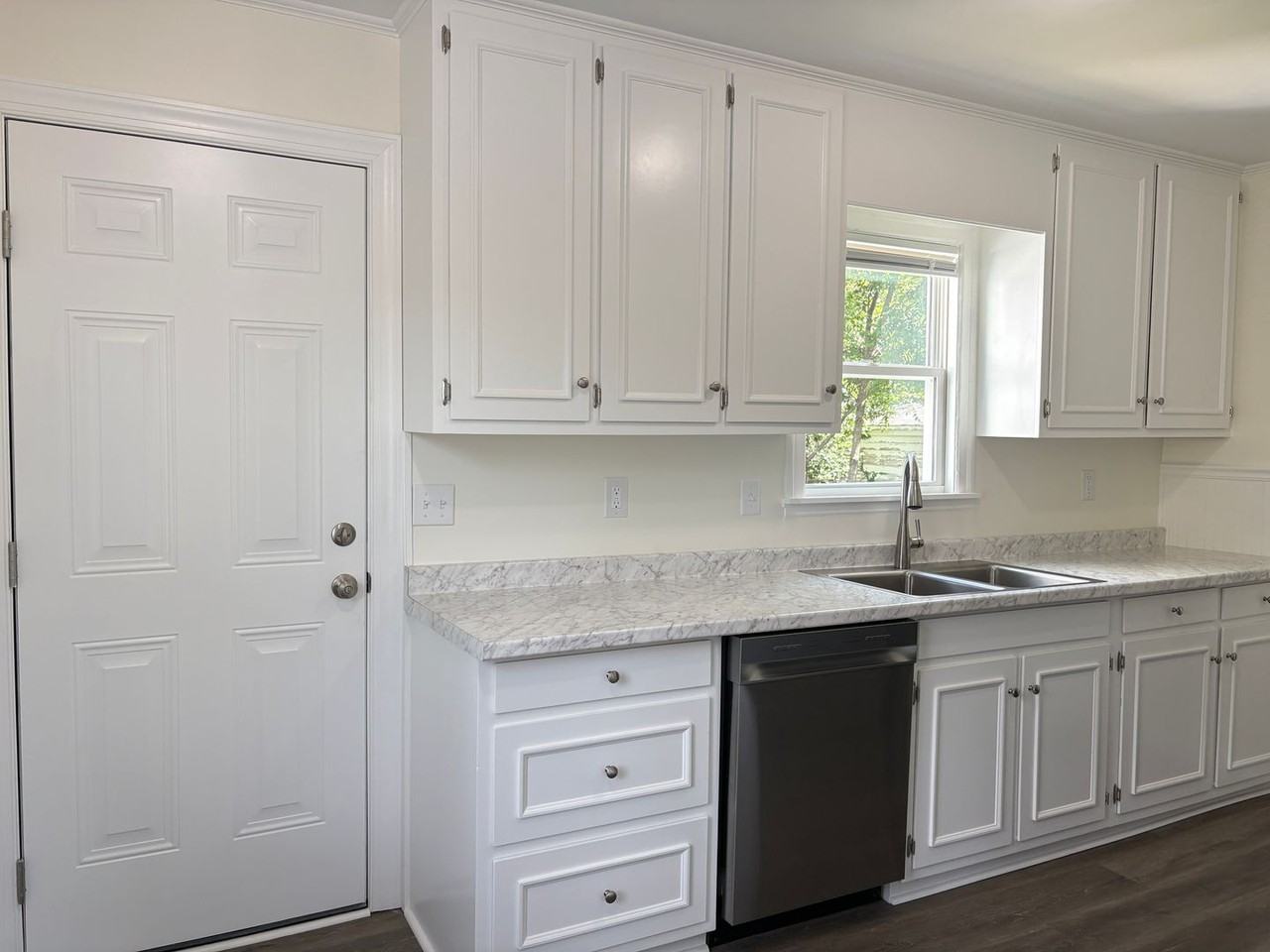 308 Chapel Hill Rd - Photo 7 of 15