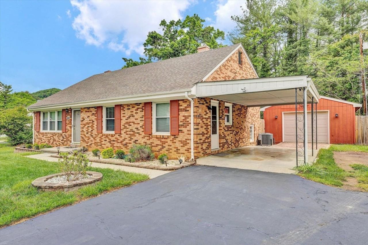 3166 Galloway Dr - Photo 2 of 40