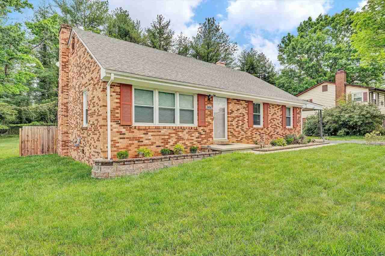3166 Galloway Dr - Photo 3 of 40
