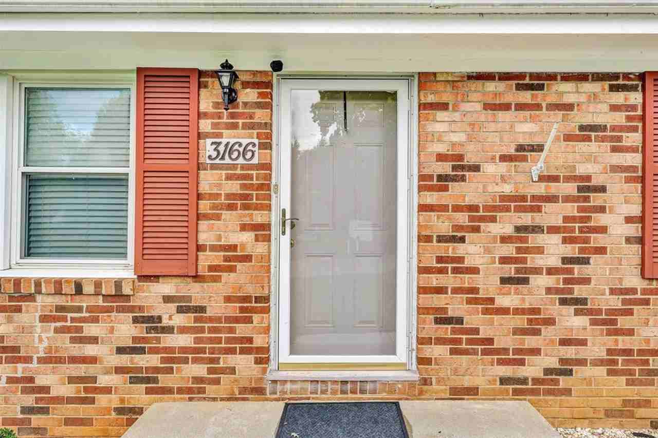 3166 Galloway Dr - Photo 4 of 40