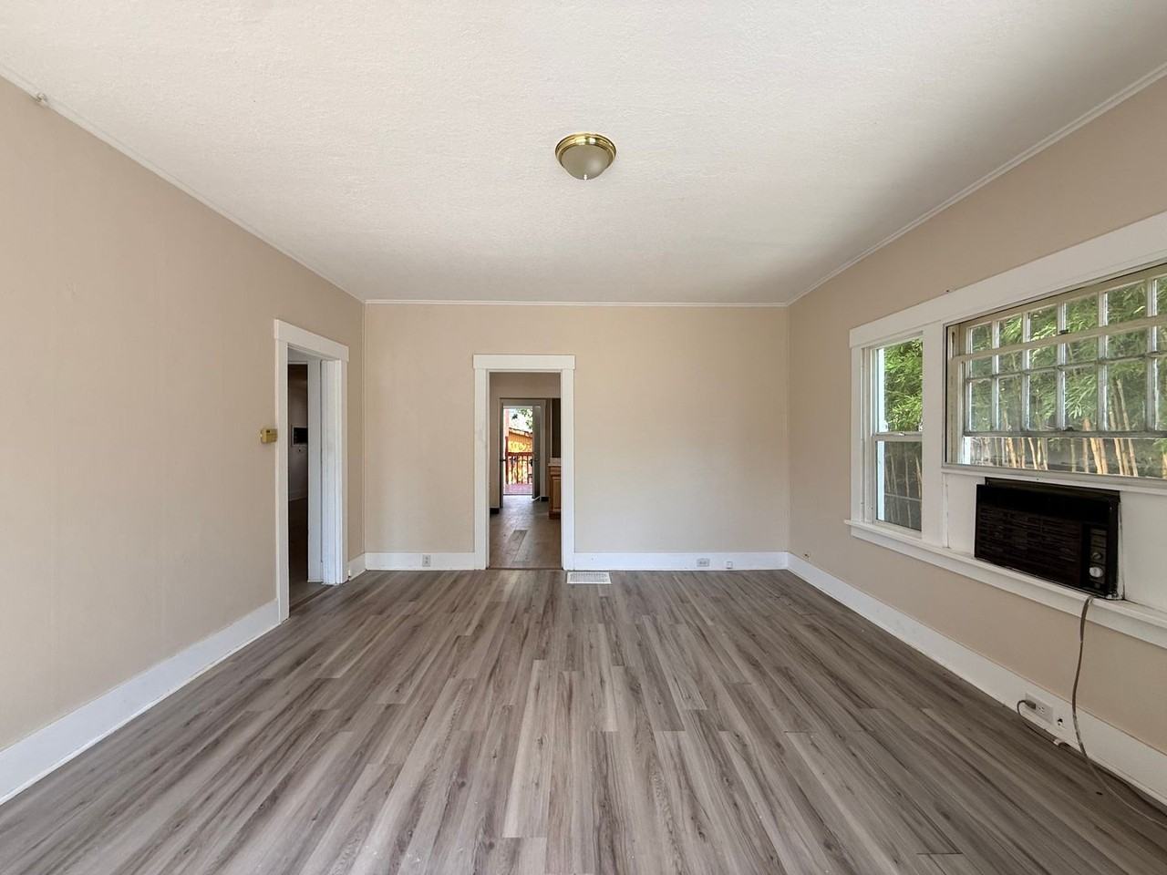 3601 N Russet St - Photo 5 of 22