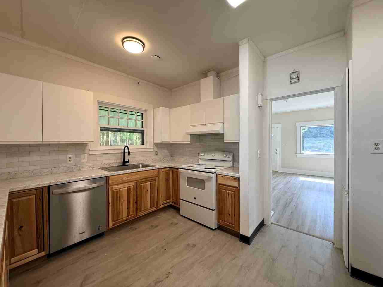 3601 N Russet St - Photo 6 of 22