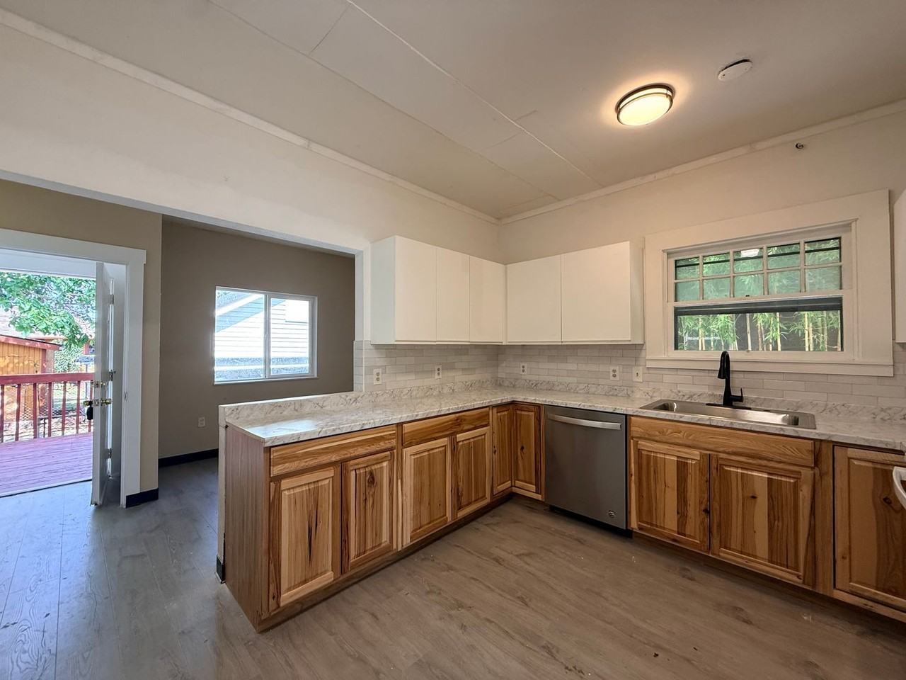 3601 N Russet St - Photo 7 of 22