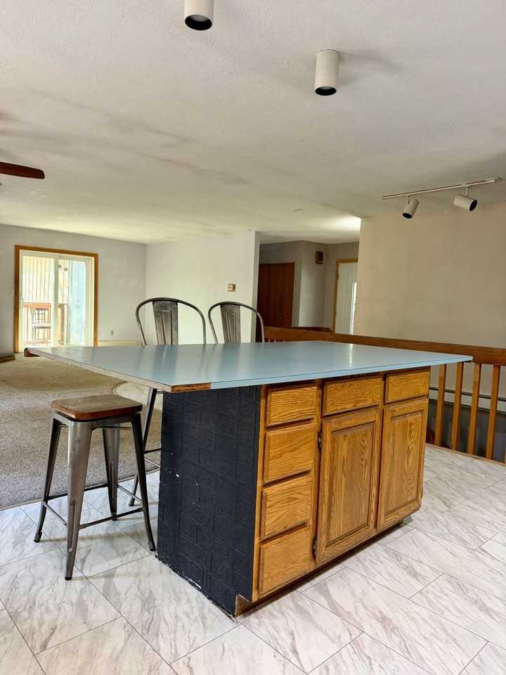 2585 Stellar Way - Photo 7 of 33
