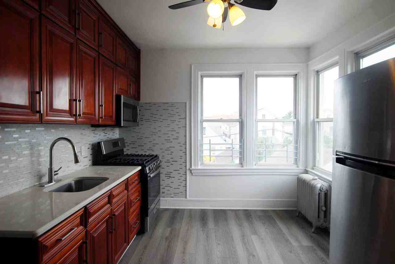 111-50 147th Street #2 - Photo 4 of 30