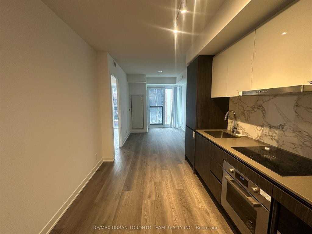 Parliament St & King St E #606 - Photo 2 of 15