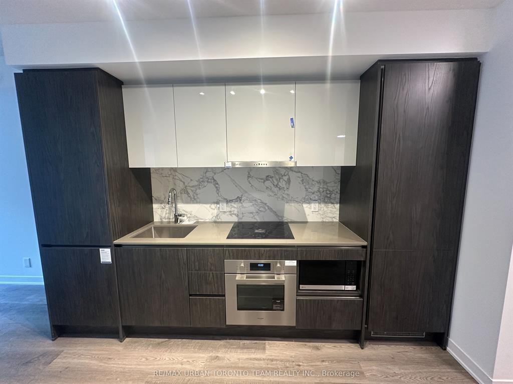 Parliament St & King St E #606 - Photo 5 of 15