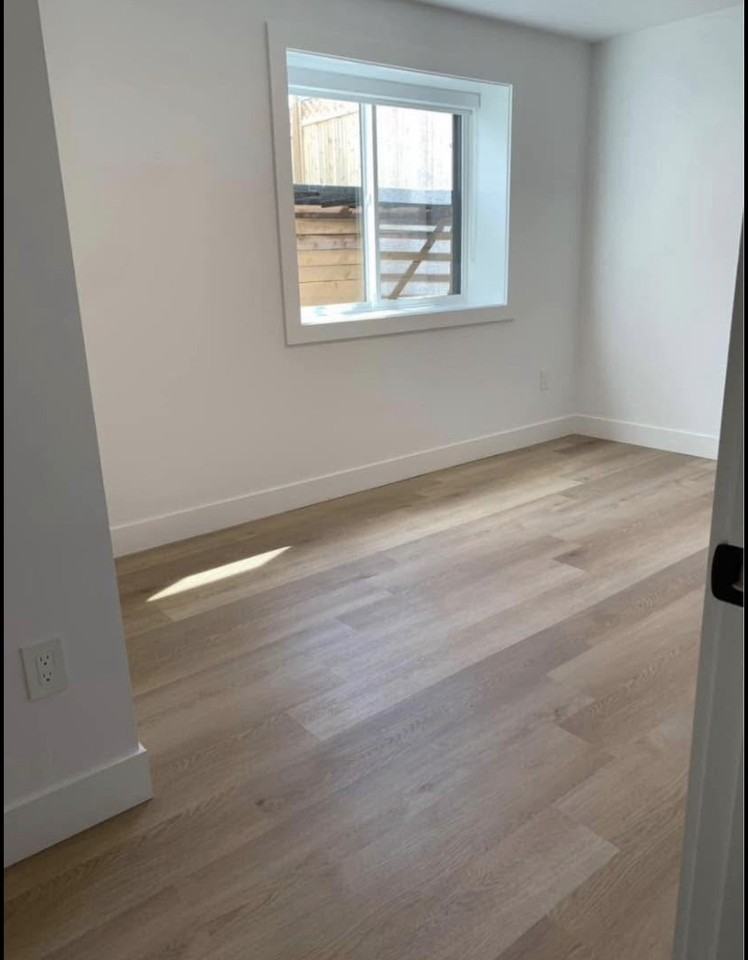 Nicola Ave - Photo 2 of 12