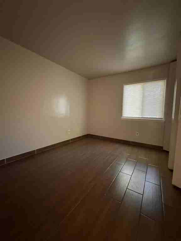 215 Orchard Trace Ln Apt 3 - Photo 3 of 10