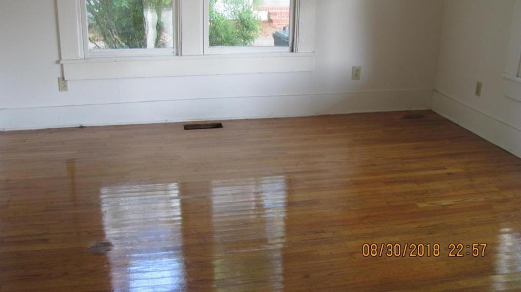 305 Ebenezer Ave Apt A - Photo 6 of 12