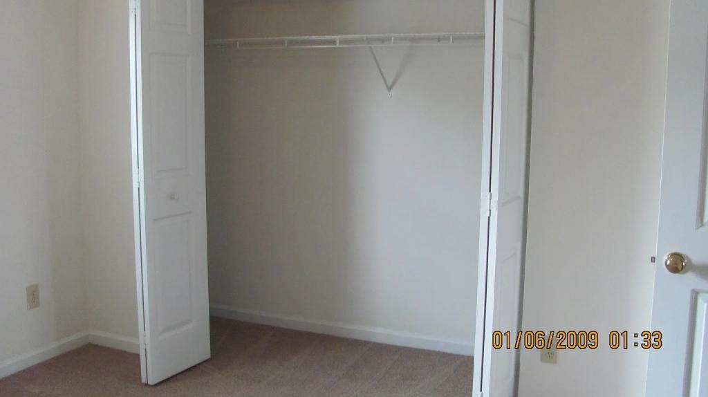 158 Ebenezer Ave Apt 5 - Photo 6 of 11