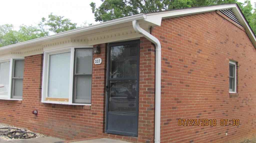 337 Hampton St - Photo 3 of 14