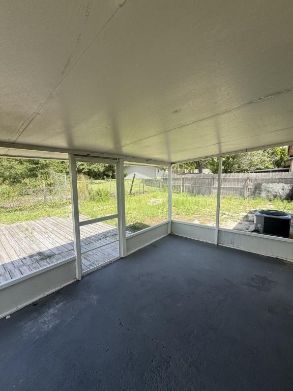 3920 Essex St - Photo 6 of 12