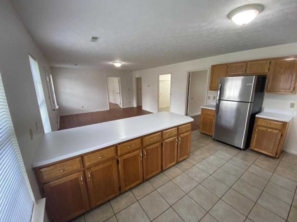 409 Sara Leigh Dr - Photo 5 of 13