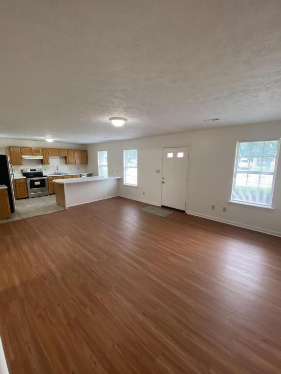 409 Sara Leigh Dr - Photo 7 of 13