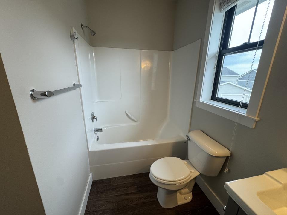 1572 River Edge Rd - Photo 7 of 10