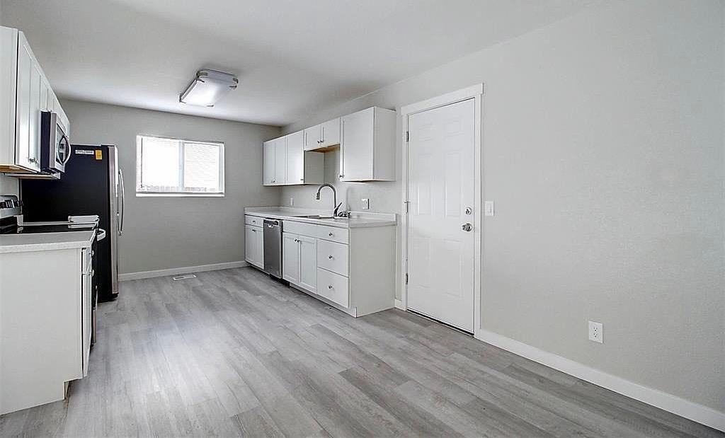 514 Norman Dr - Photo 2 of 14