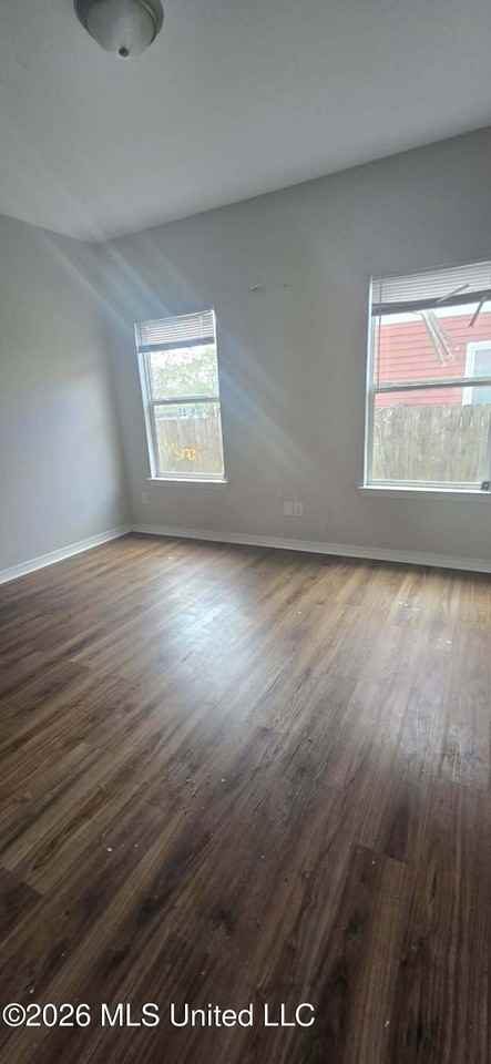 2416 Felicity St - Photo 6 of 11