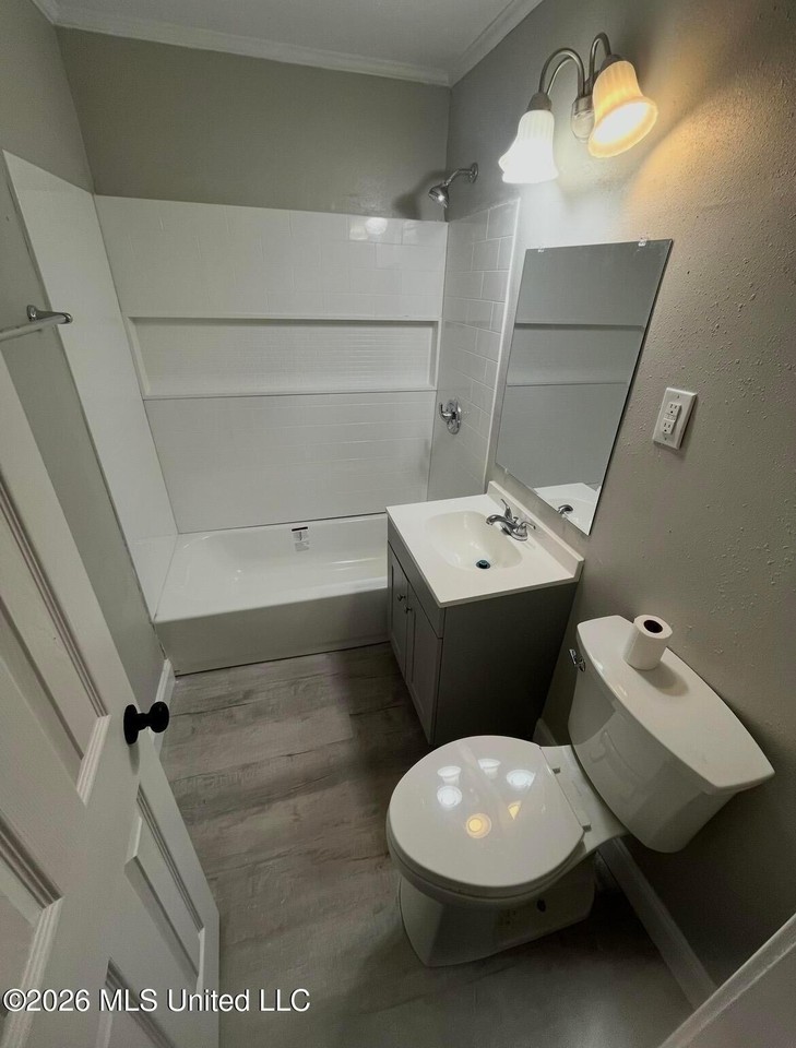 1620 Terrace Dr - Photo 6 of 7