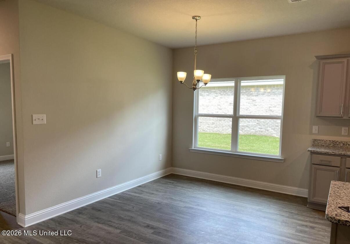 9557 Mallette Dr - Photo 7 of 19