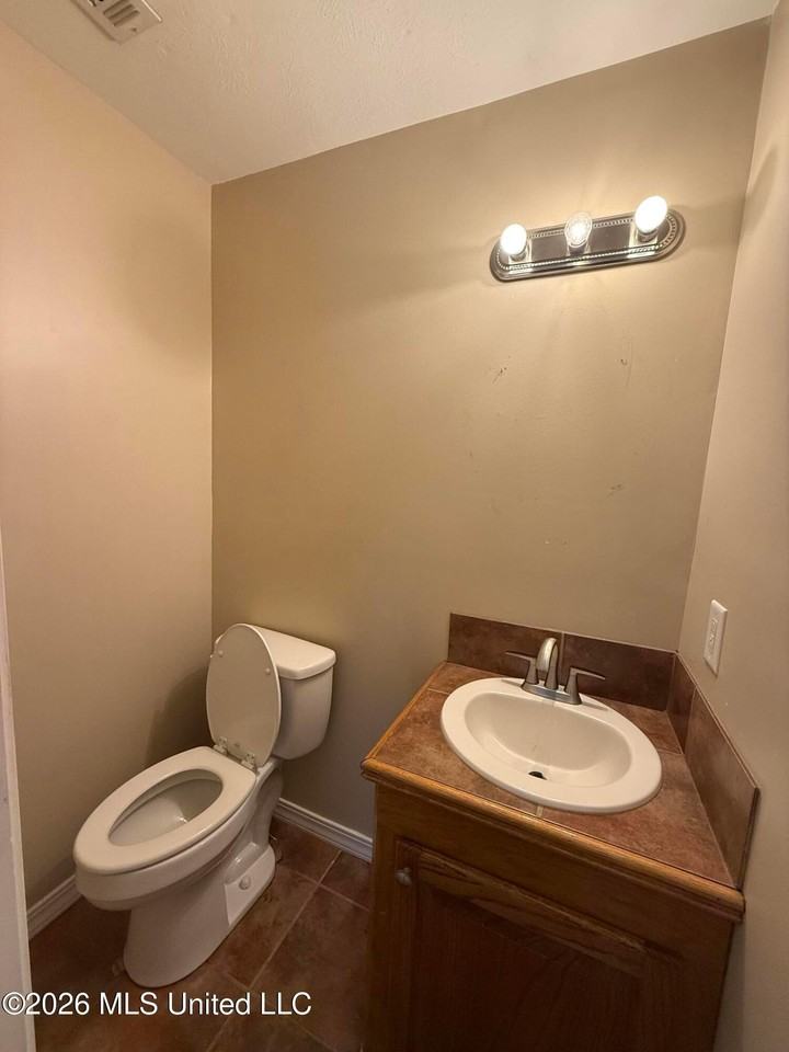 1359 Gloria Trl Ne - Photo 7 of 17