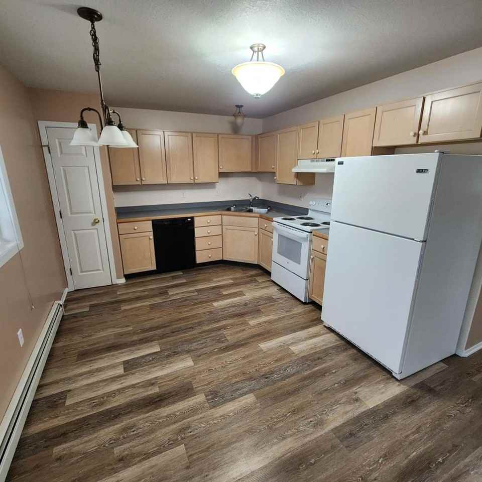 207 Quinella St #4 - Photo 2 of 6