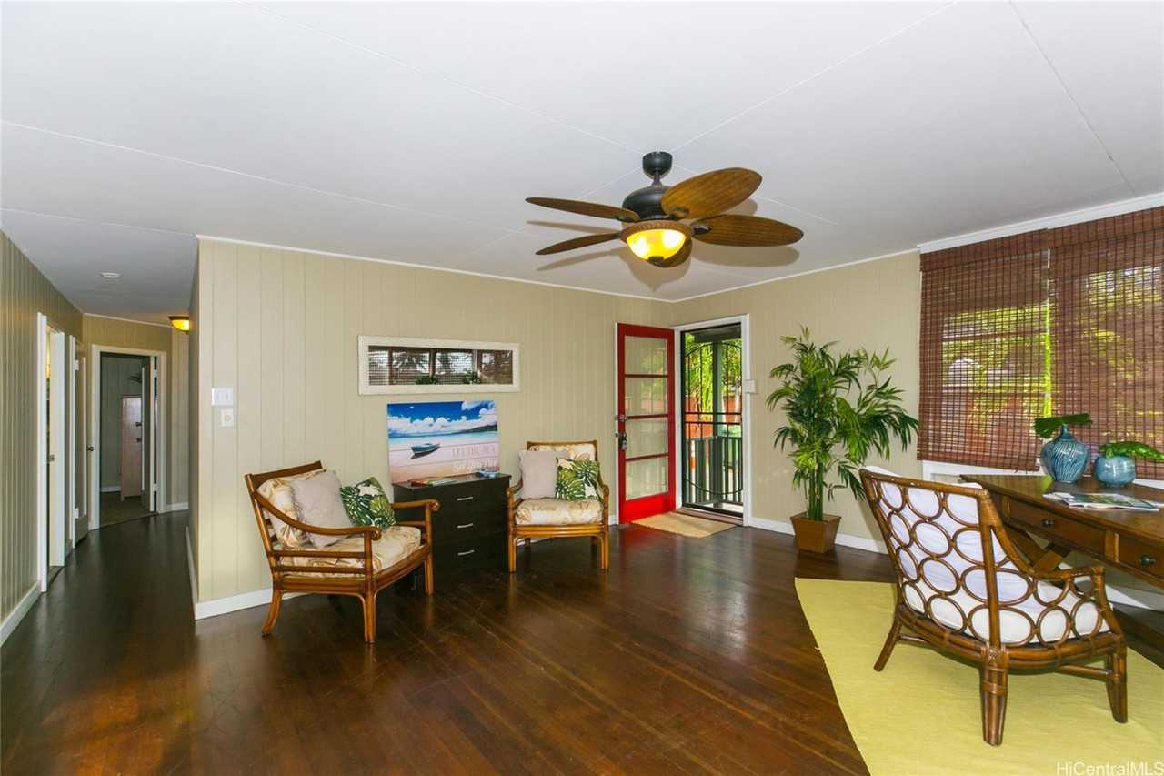 307 Wanaao Rd - Photo 5 of 24
