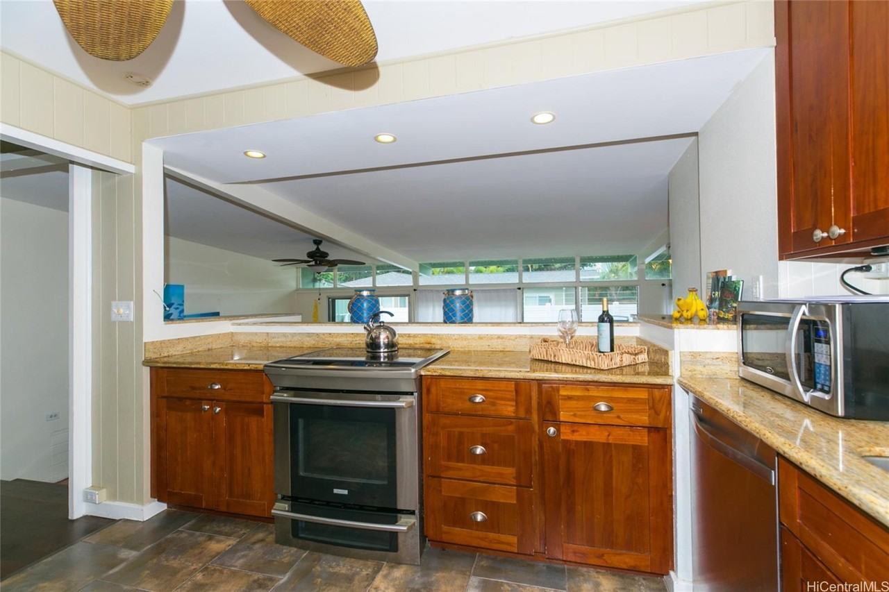 307 Wanaao Rd - Photo 6 of 24