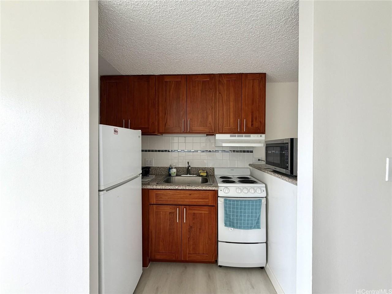 98-288 Kaonohi St #2604 - Photo 3 of 9