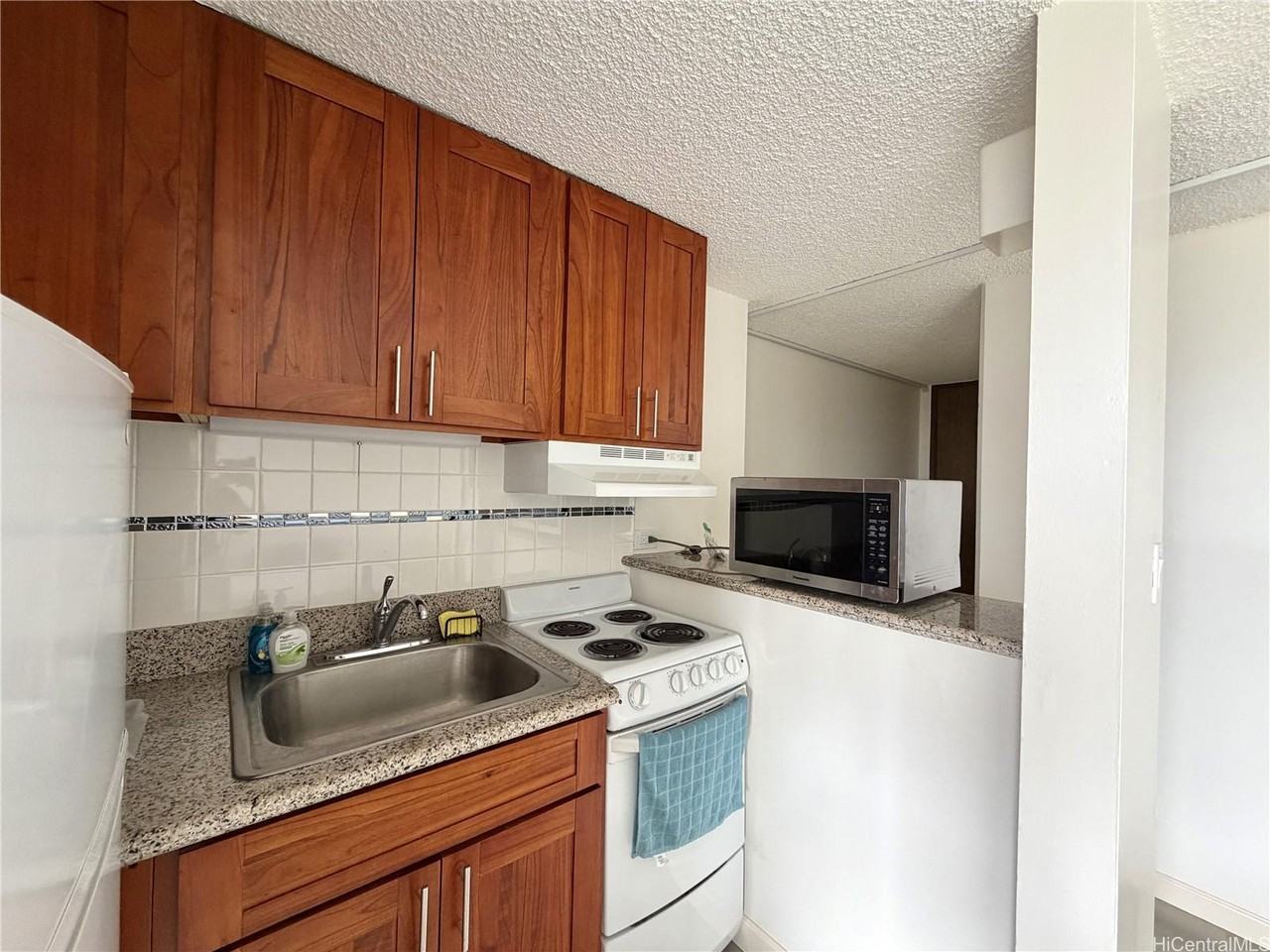 98-288 Kaonohi St #2604 - Photo 4 of 9