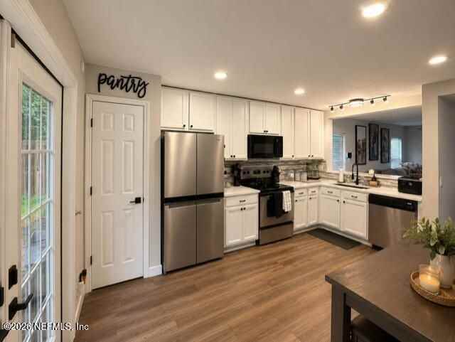 11592 Pleasant Creek Dr - Photo 2 of 13