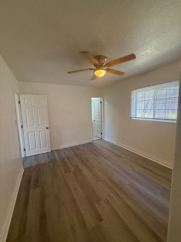 5109 Coban St - Photo 6 of 9