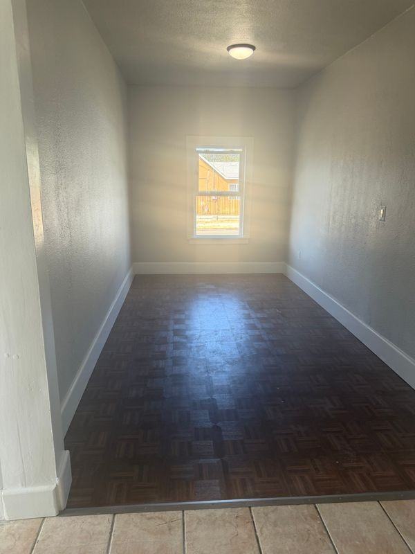 3204 Clay Ave - Photo 5 of 6