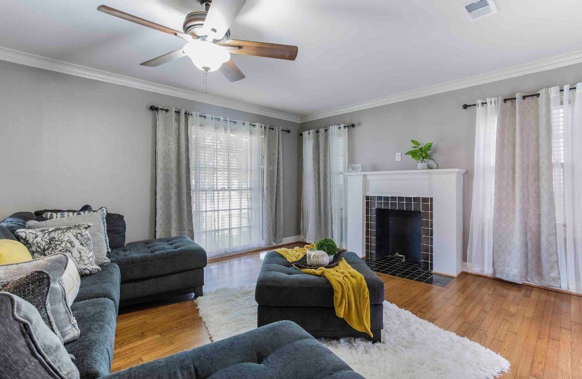 2820 Wheeler St - Photo 2 of 10