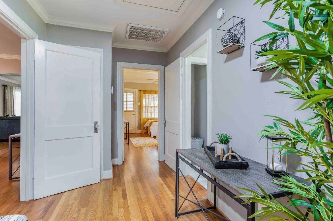2820 Wheeler St - Photo 7 of 10