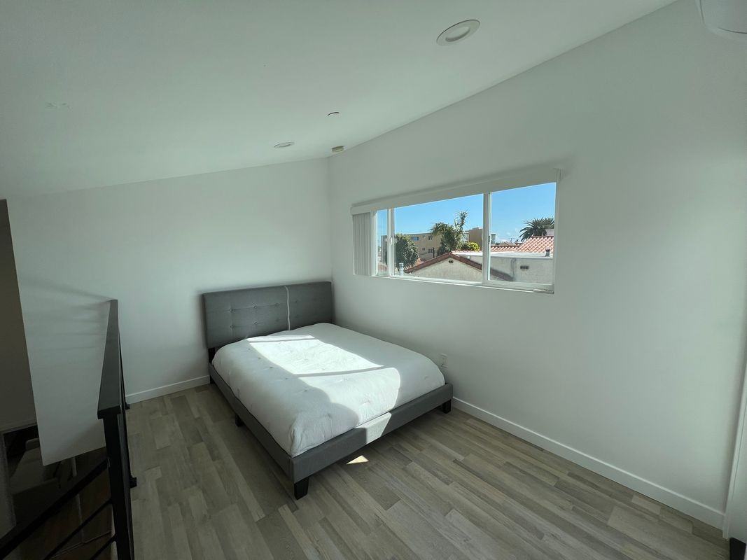 229 Granada Ave - Photo 2 of 8