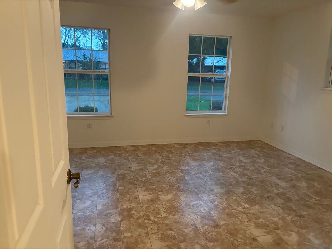 217 Bradford Dr - Photo 6 of 15