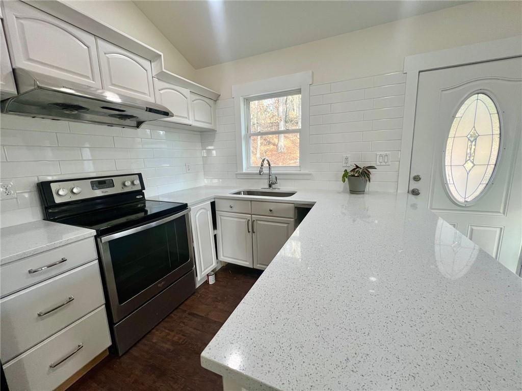470 Barnes Mill Dr - Photo 2 of 9