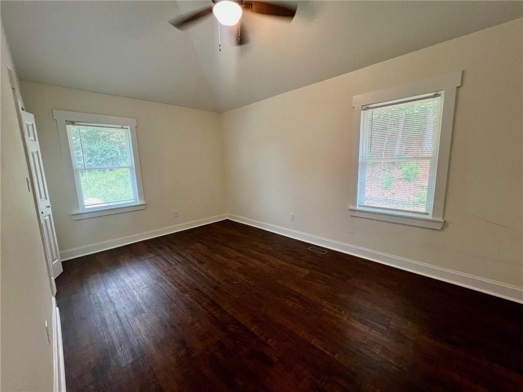 470 Barnes Mill Dr - Photo 7 of 9